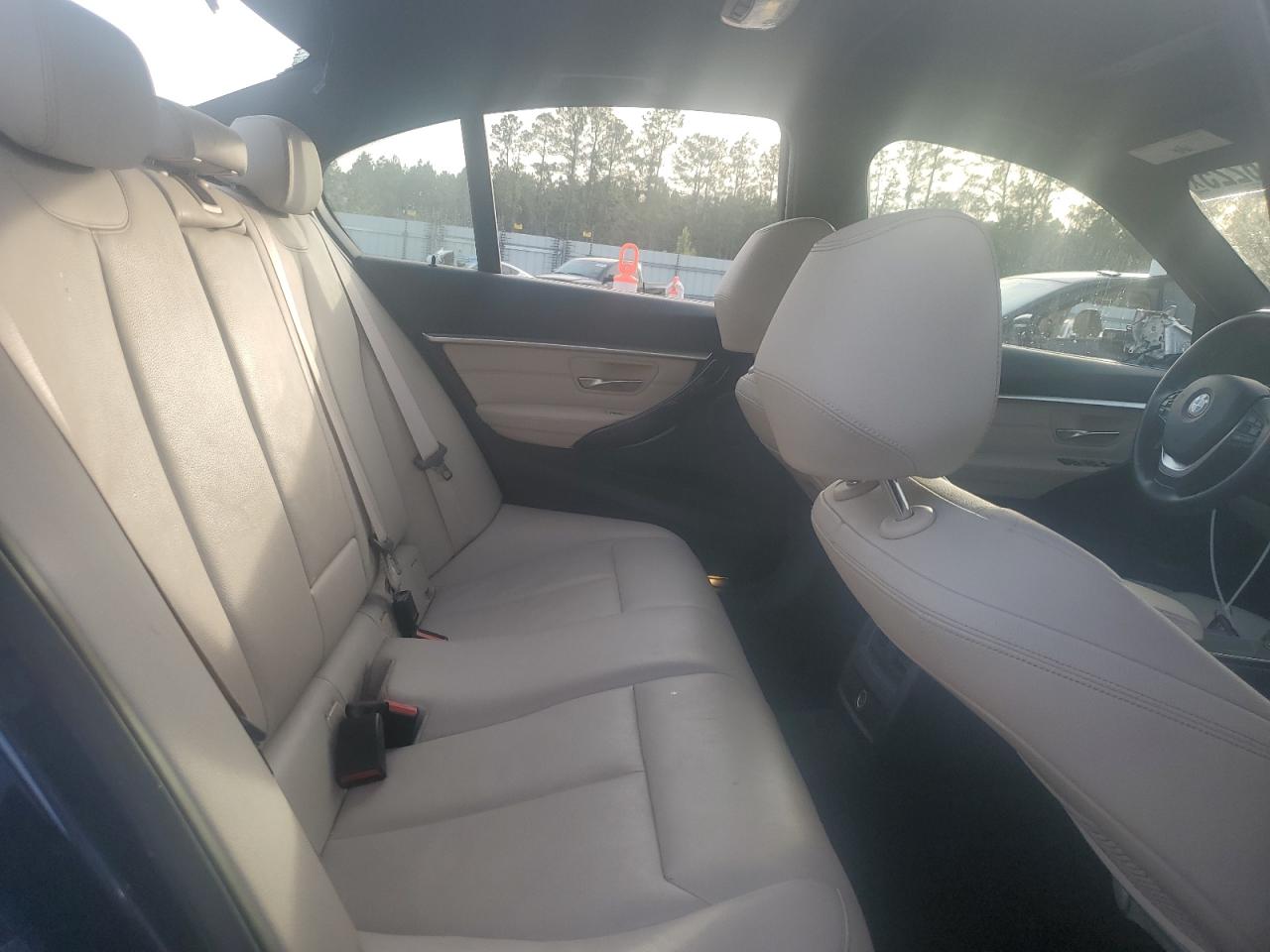 2017 BMW 3er VIN WBA8E5C37HK388963 Copart auction photo, side / rear end damage thumbnail 10