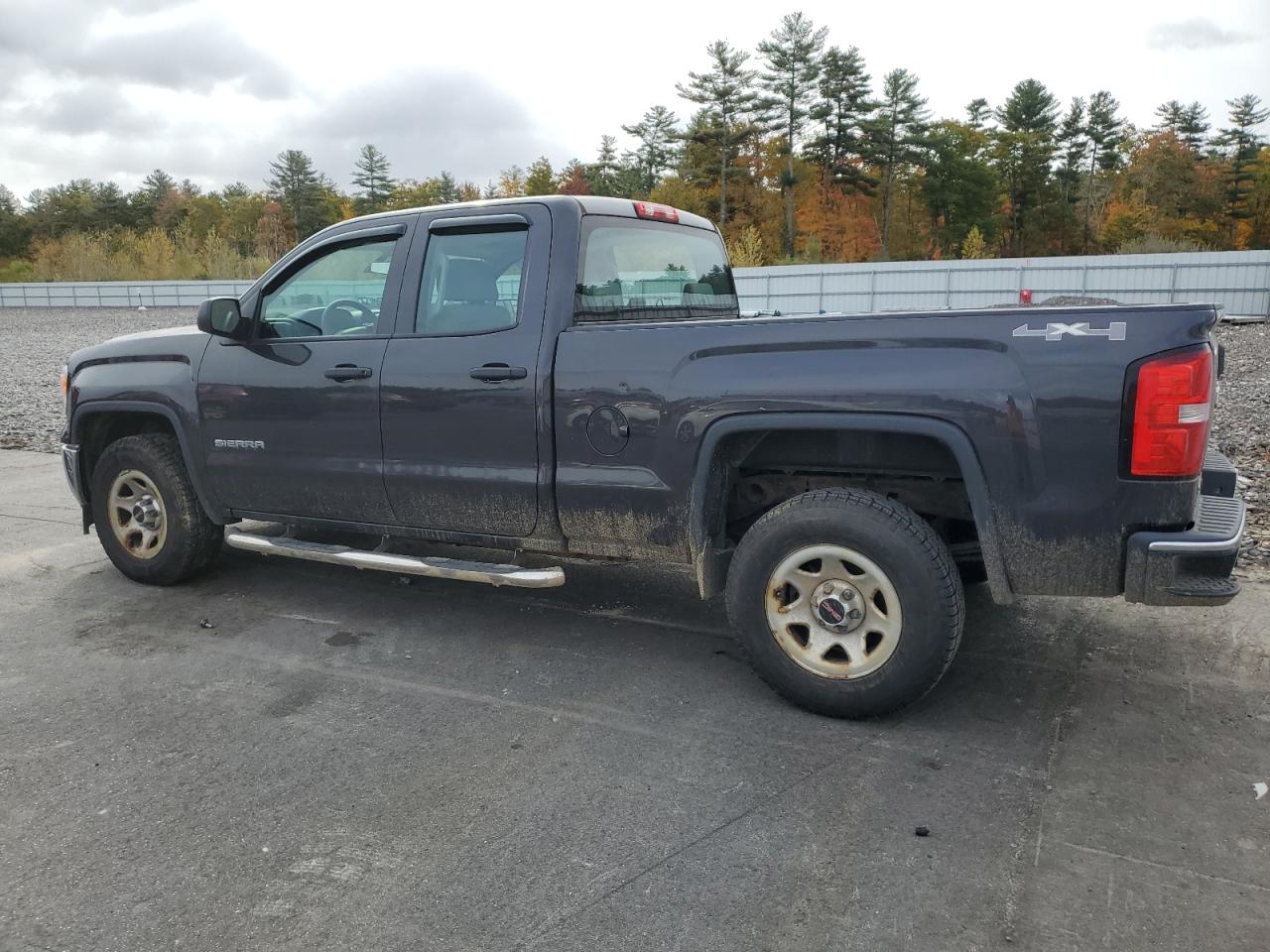 2015 GMC Sierra VIN 1GTV2TEH4FZ355645 Copart auction photo, front end / side damage thumbnail 2