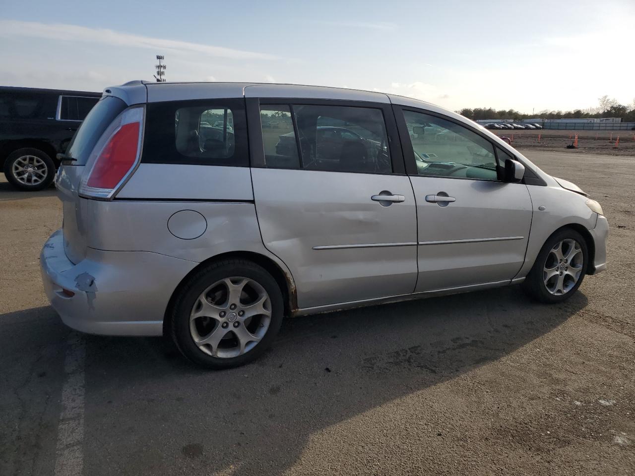 2008 Mazda 5 VIN JM1CR293X80302287 Copart auction photo, front end / undercarriage damage thumbnail 3