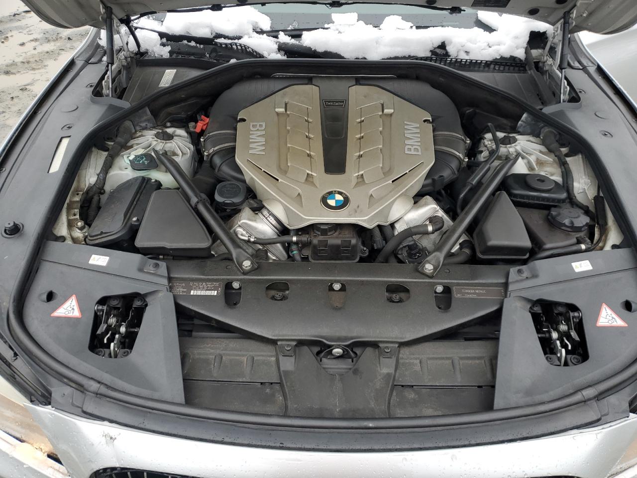 2011 BMW 7er VIN WBAKC8C54BC431767 Copart auction photo, front end damage thumbnail 13