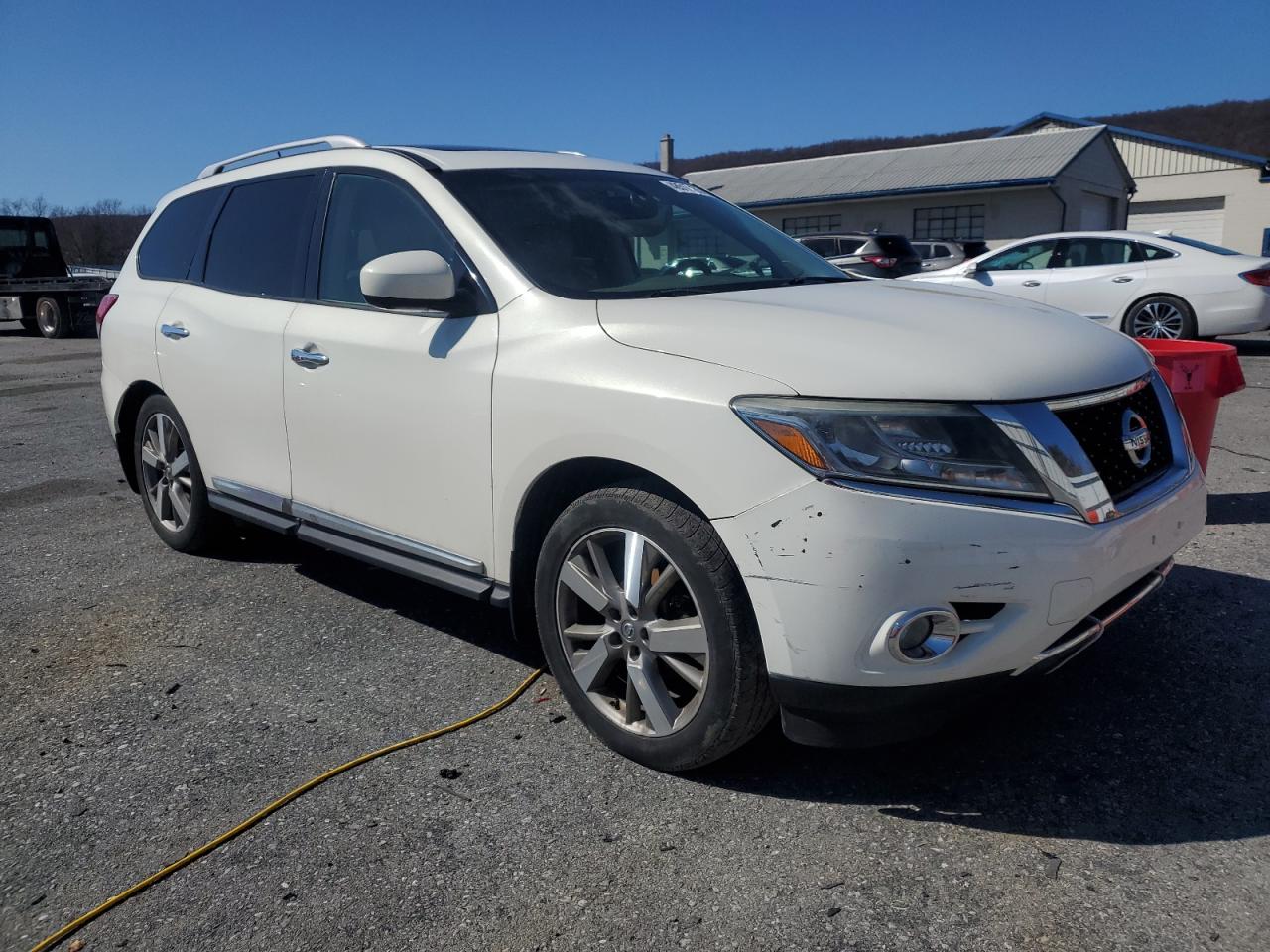 2014 Nissan Pathfinder VIN 5N1AR2MM7EC730413 Copart auction photo, front end / mechanical damage thumbnail 4