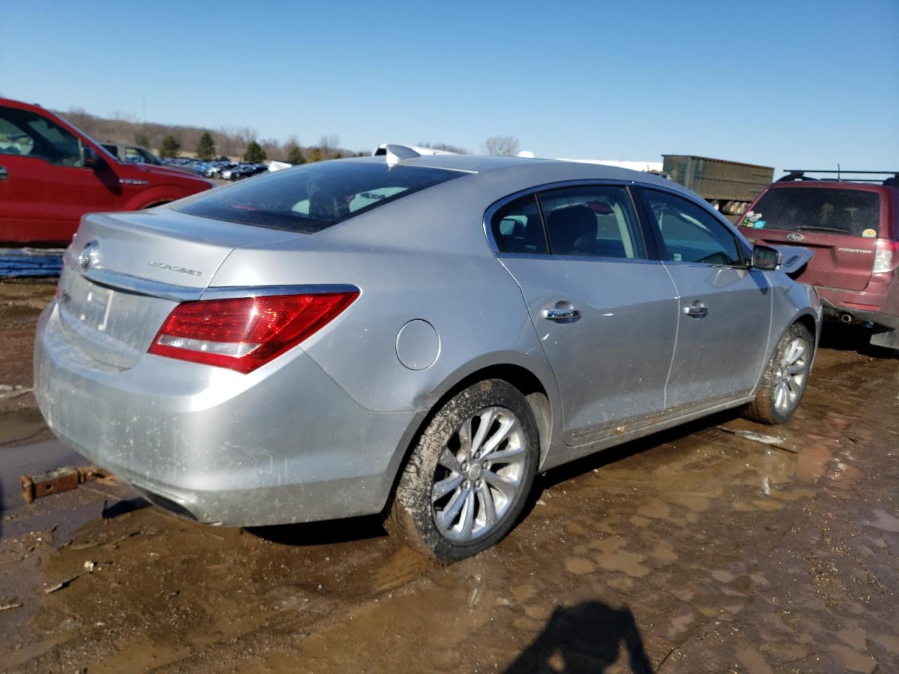 2015 Buick LaCrosse VIN 1G4GB5G33FF193994 Copart auction photo, front end damage thumbnail 3