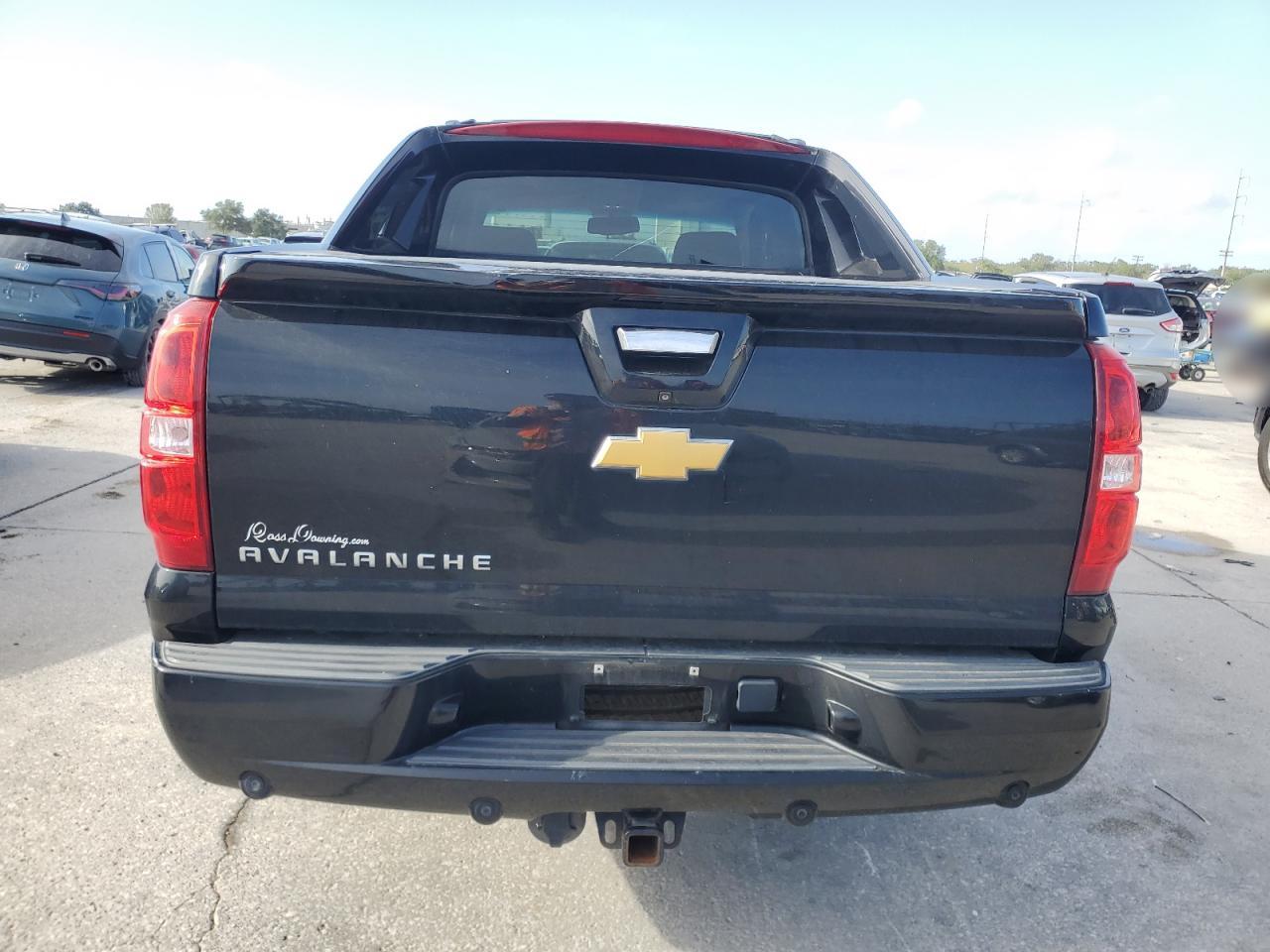 2013 Chevrolet Avalanche VIN 3GNMCEE00DG359033 Copart auction photo, side damage thumbnail 6