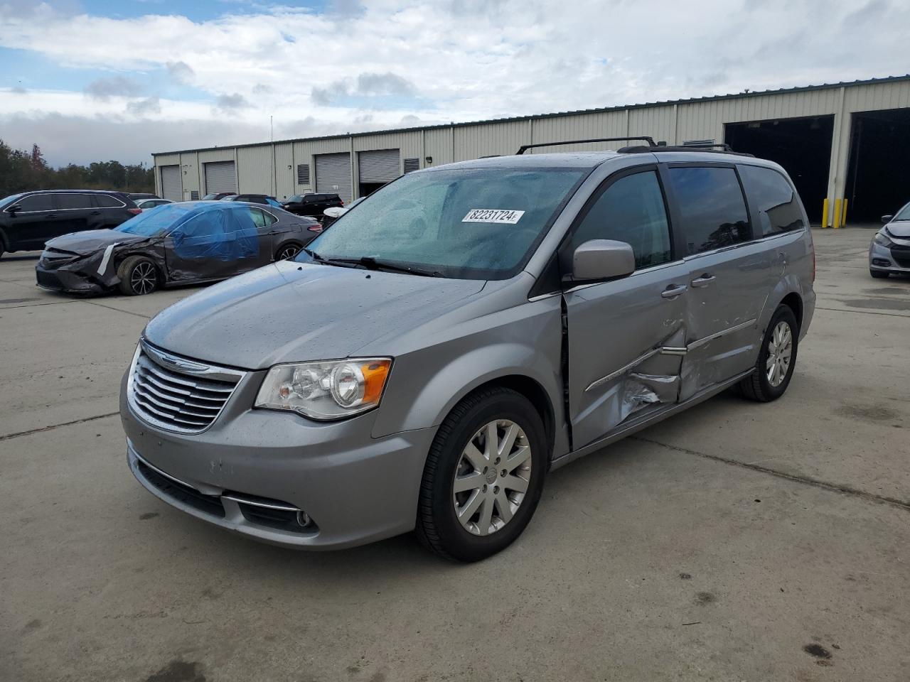 2016 Chrysler Town & Country VIN 2C4RC1BGXGR157257