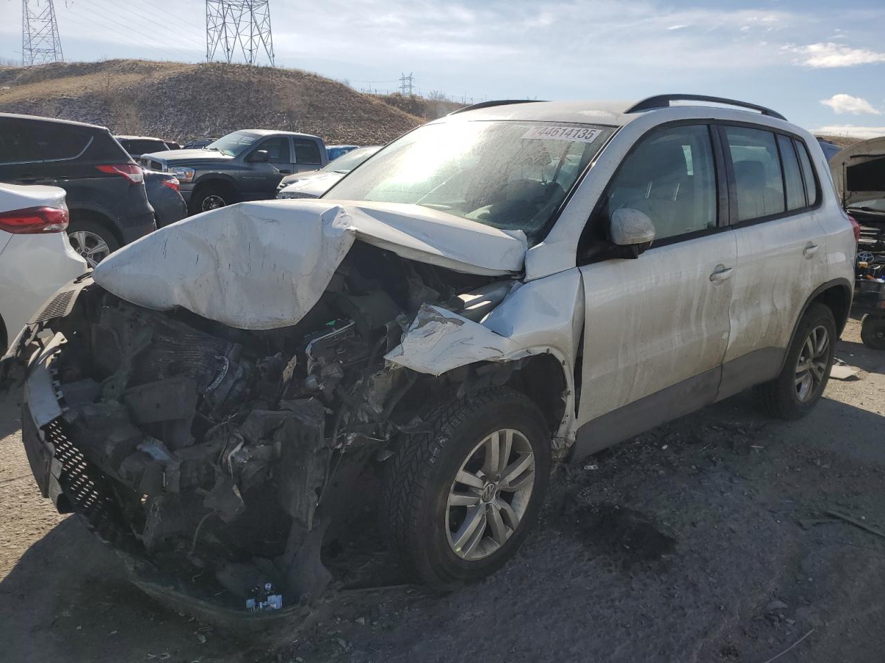 2017 Volkswagen Tiguan VIN WVGBV7AX1HK018095