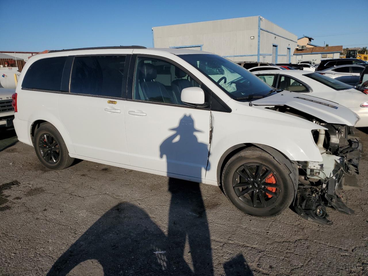 2019 Dodge Caravan VIN 2C4RDGEG4KR726561 Copart auction photo, front end damage thumbnail 4