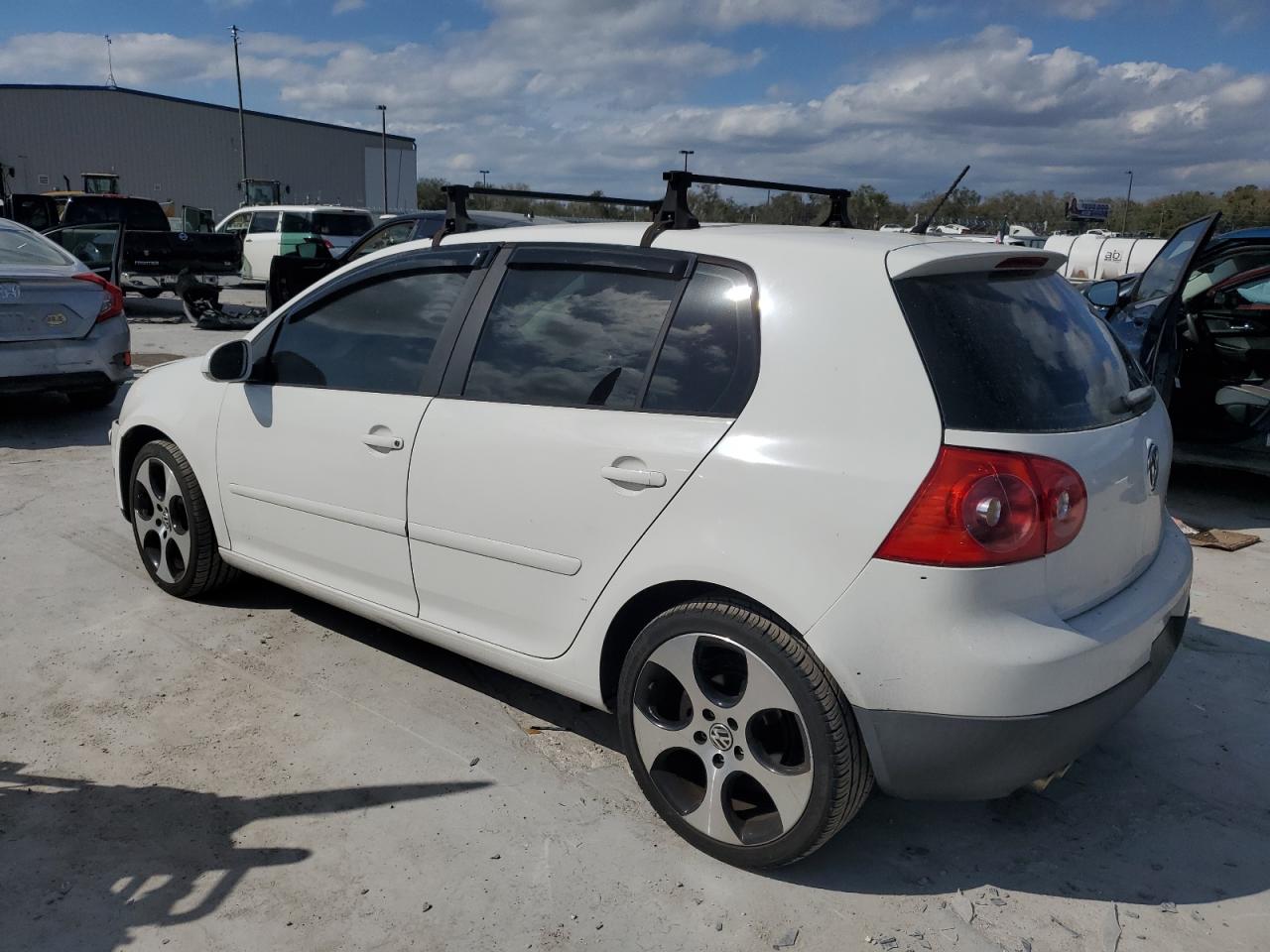 2007 Volkswagen Golf VIN WVWDR71K97W270366 Copart auction photo, front end damage thumbnail 2