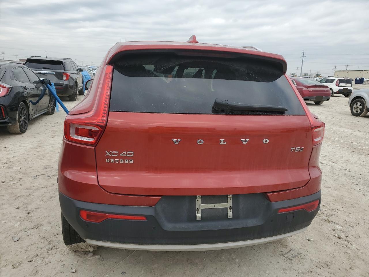 2019 Volvo XC40 VIN YV4162UK3K2089013 Copart auction photo, front end damage thumbnail 6