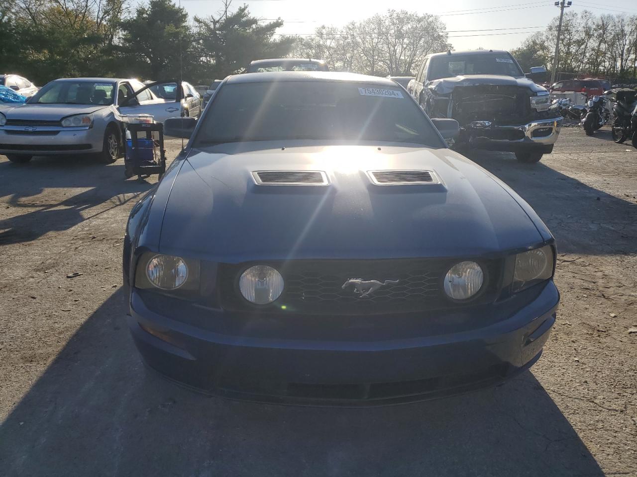 2007 Ford Mustang VIN 1ZVFT82H675244734 Copart auction photo, minor dent/scratches damage thumbnail 5