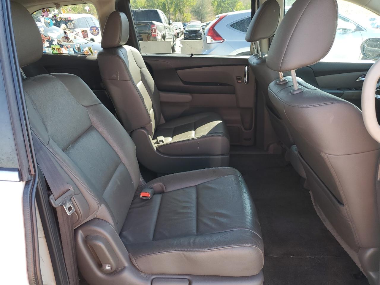 2016 Honda Odyssey VIN 5FNRL5H63GB040069 Copart auction photo, rear end / hail damage thumbnail 11