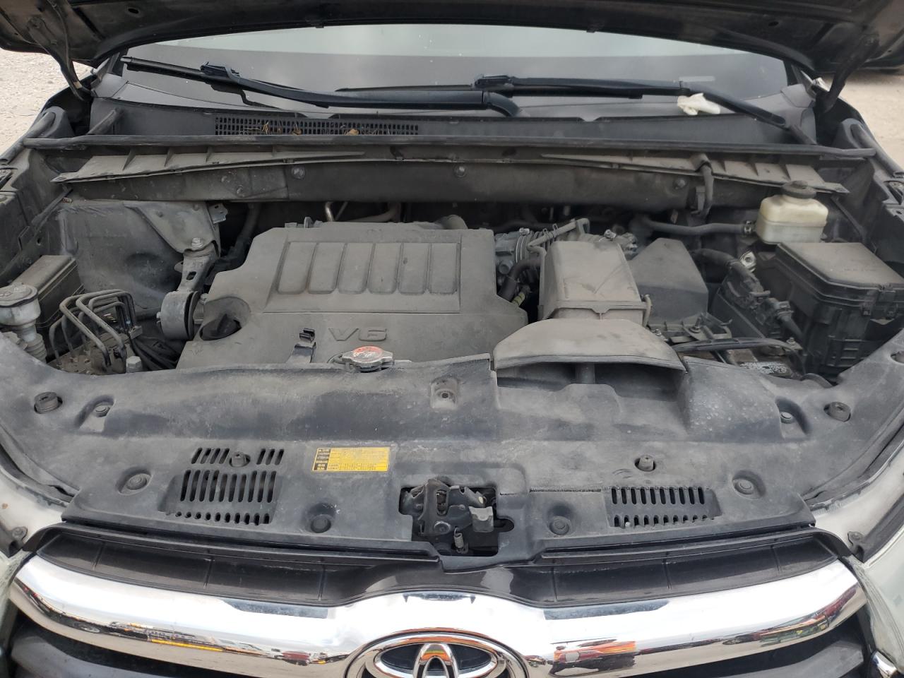 2016 Toyota Highlander VIN 5TDYKRFH4GS123063 Copart auction photo, front end damage thumbnail 11