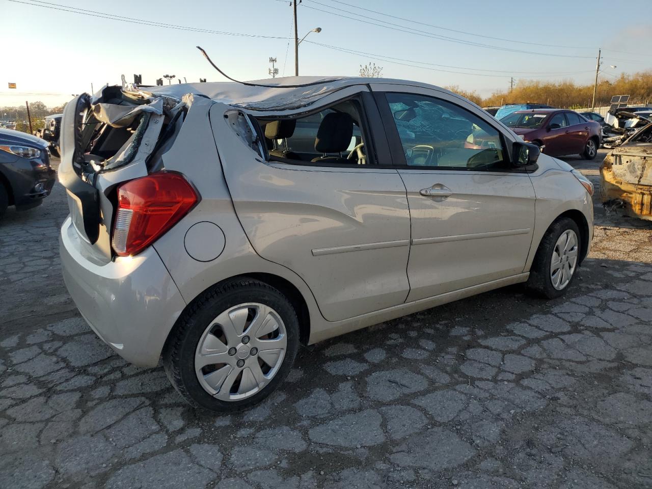 2017 Chevrolet Spark VIN KL8CB6SA8HC790747 Copart auction photo, top/roof / rear end damage thumbnail 3