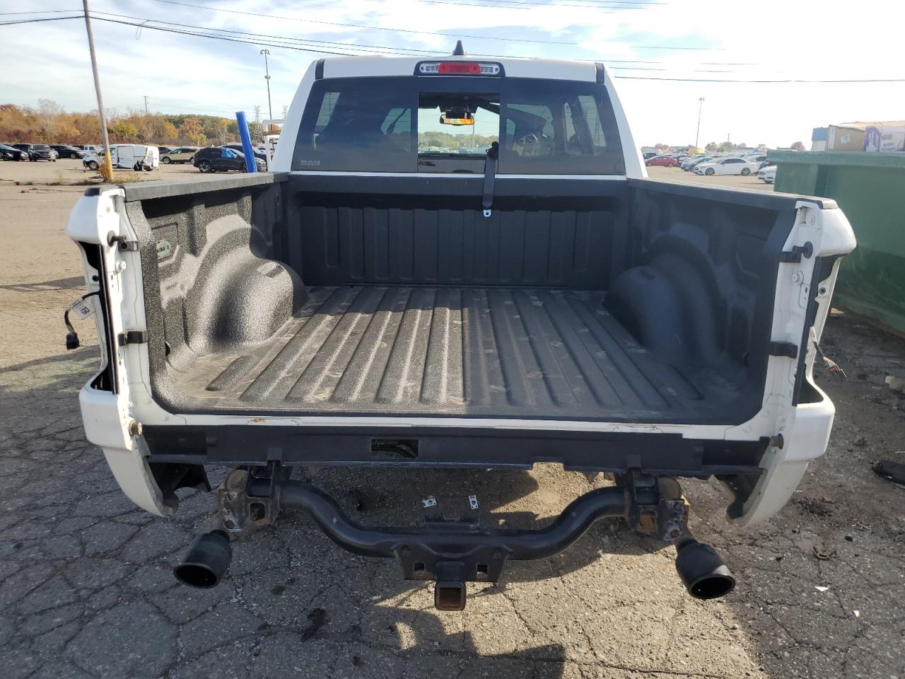 2020 RAM 1500 VIN 1C6SRFJT8LN329005 Copart auction photo, stripped damage thumbnail 6