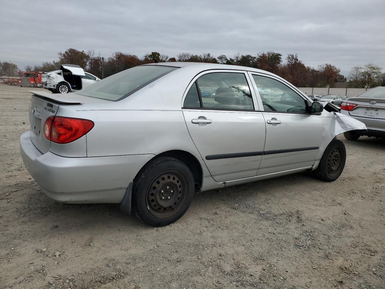 2005 Toyota Corolla VIN JTDBR32E152052757 Copart auction photo, front end / side damage thumbnail 3