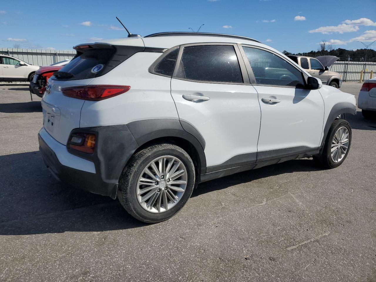 2020 Hyundai Kona VIN KM8K22AA3LU590225 Copart auction photo, front end damage thumbnail 3