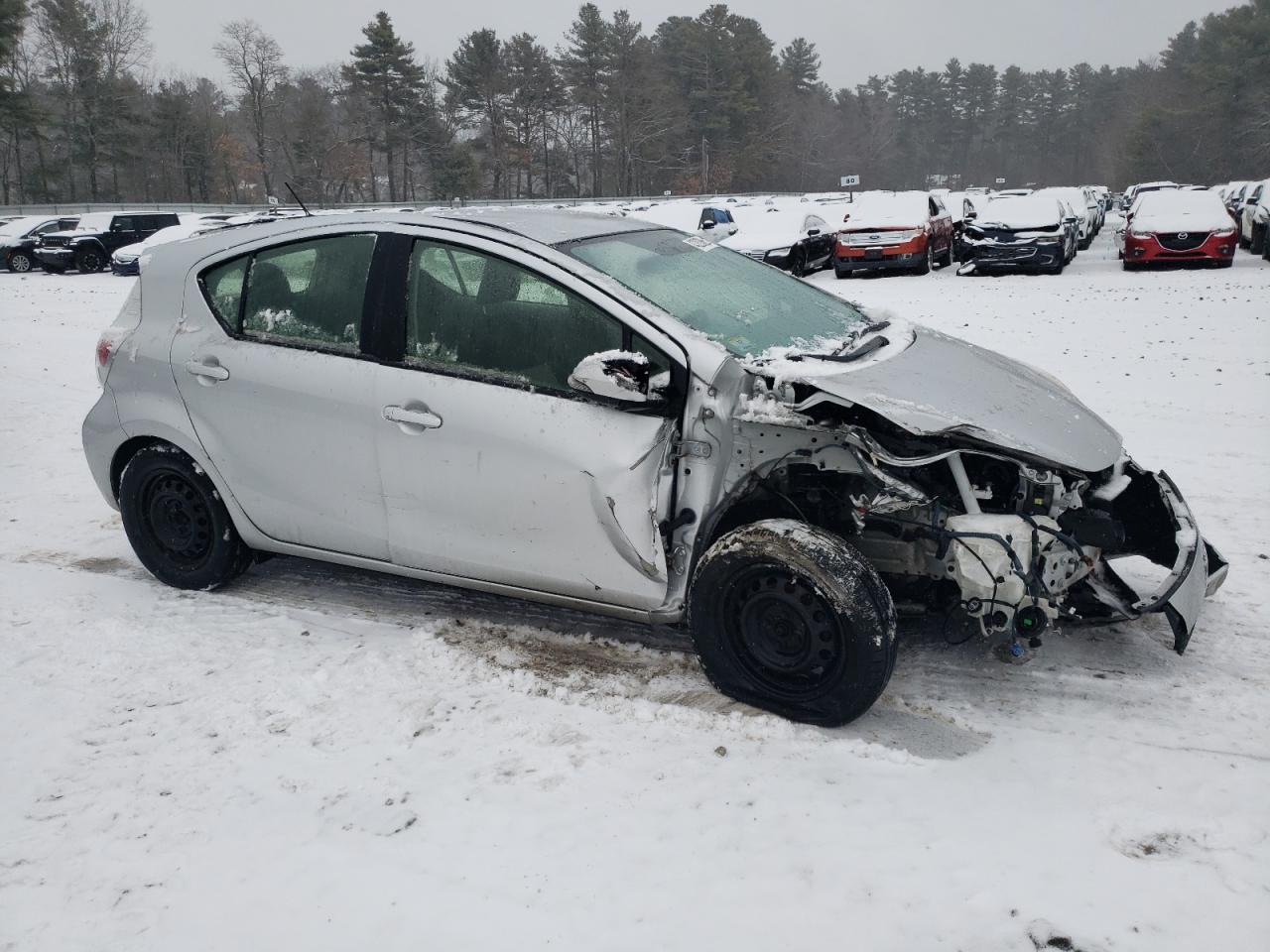 2013 Toyota Prius VIN JTDKDTB30D1547470 Copart auction photo, front end / side damage thumbnail 4