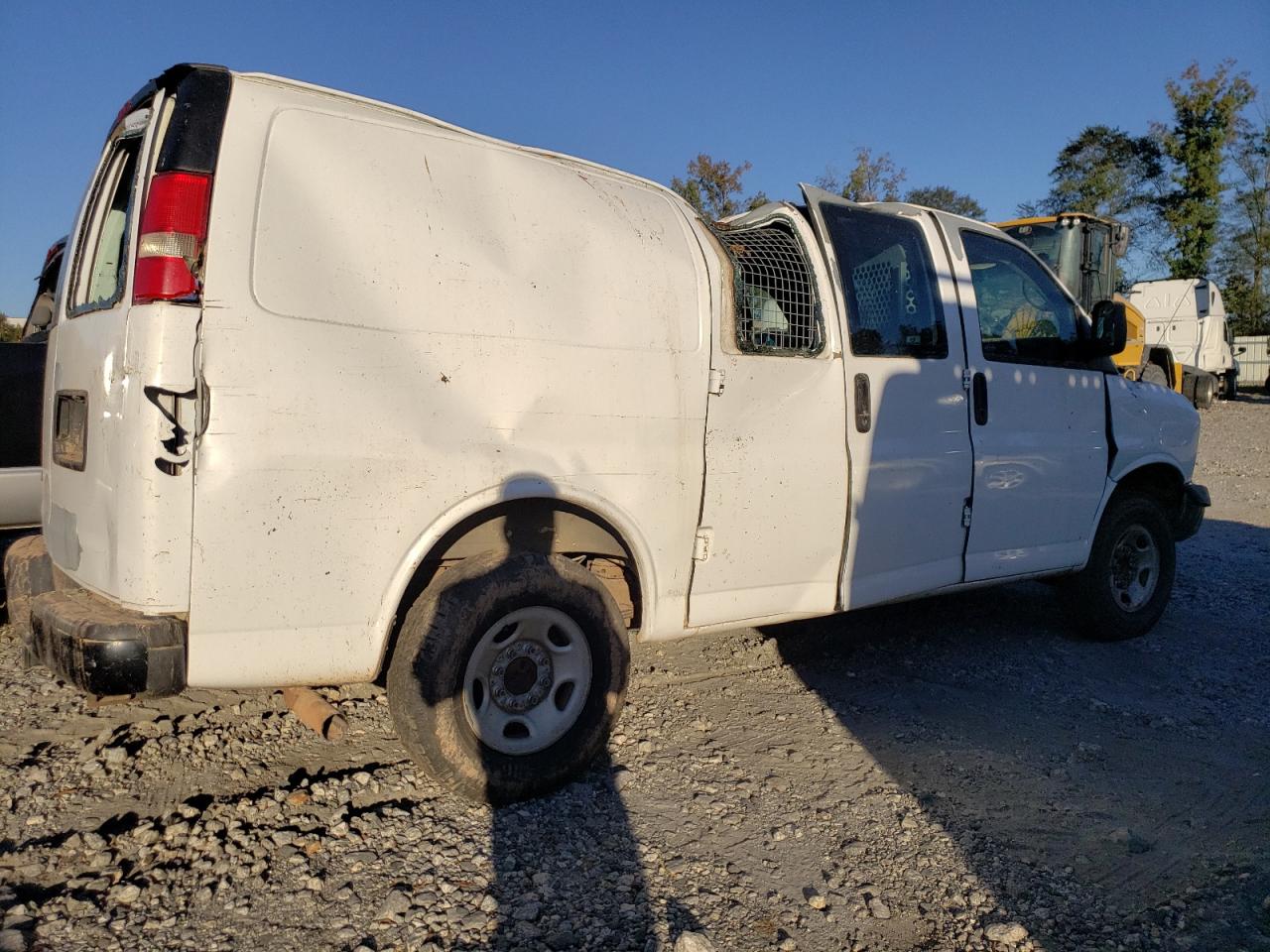 2009 Chevrolet Express VIN 1GCGG25C191148125 Copart auction photo, water/flood / top/roof damage thumbnail 3