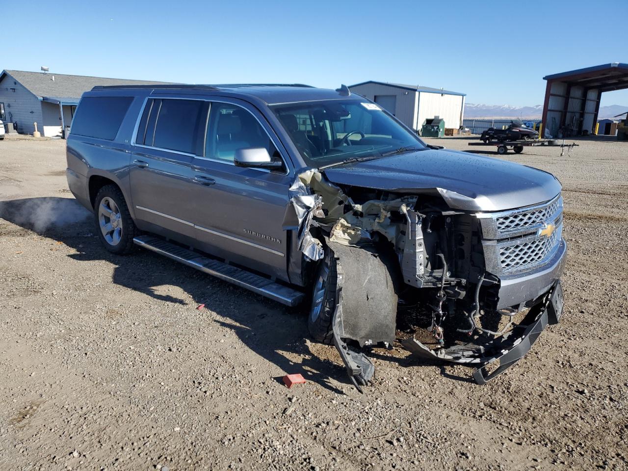 2018 Chevrolet Suburban VIN 1GNSKHKCXJR208691 Copart auction photo, front end / minor dent/scratches damage thumbnail 4