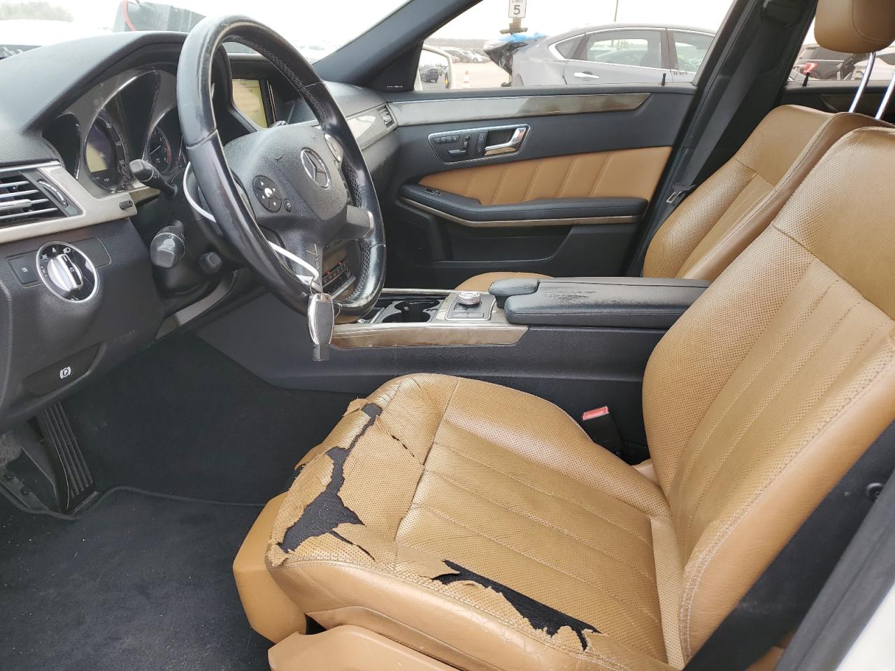 2011 Mercedes-Benz E-klasse VIN WDDHF5GBXBA417425 Copart auction photo, front end damage thumbnail 7