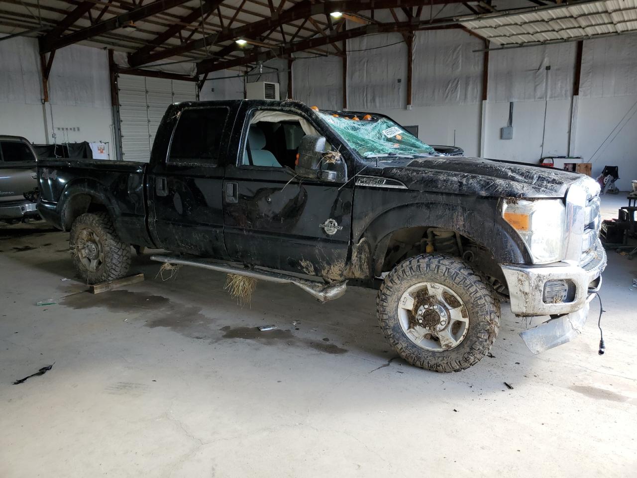 2016 Ford F250 VIN 1FT7W2BTXGEB03522 Copart auction photo, rollover / mechanical damage thumbnail 4