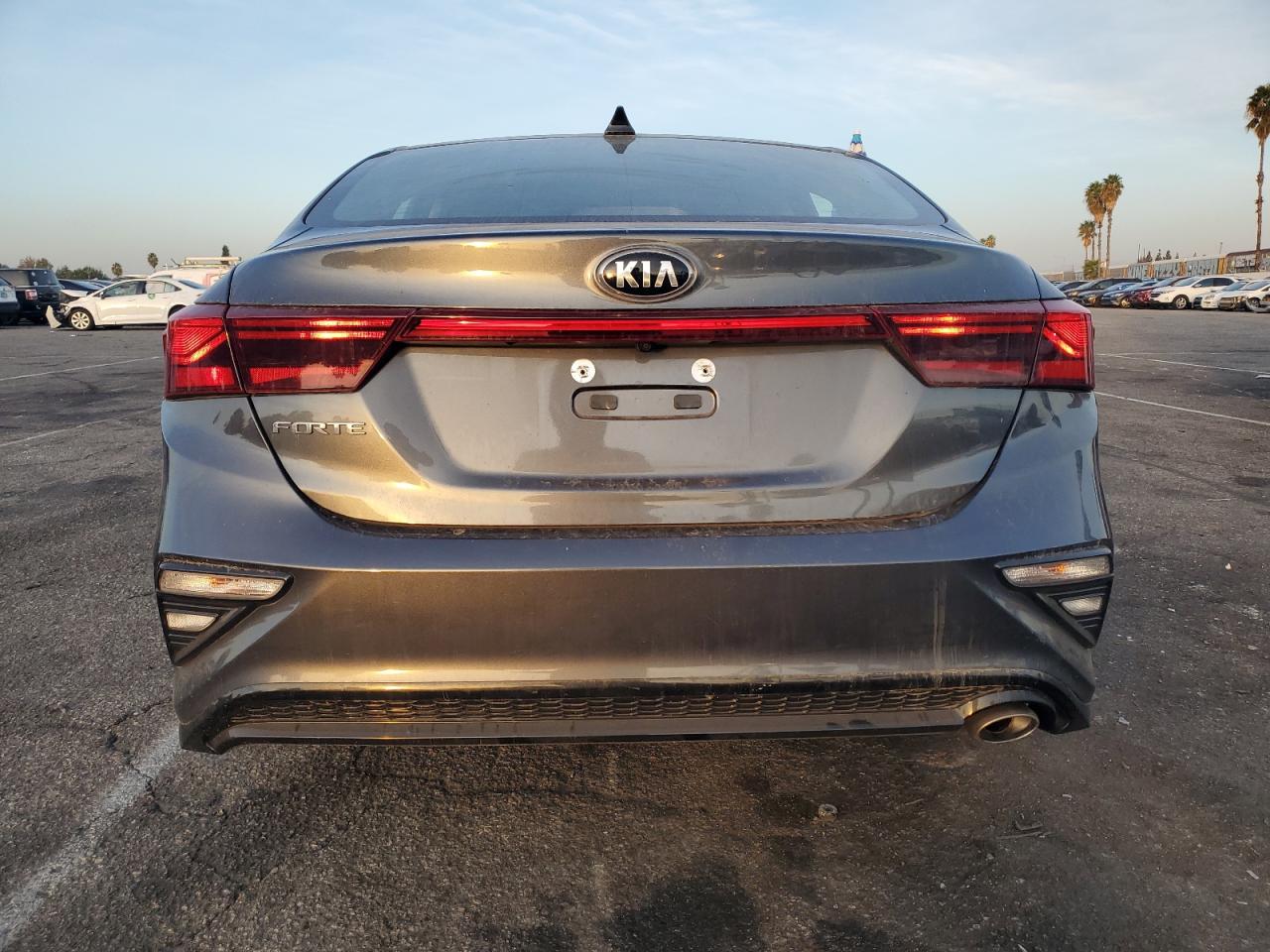 2020 KIA Forte VIN 3KPF24AD3LE200699 Copart auction photo, vandalism / front end damage thumbnail 6