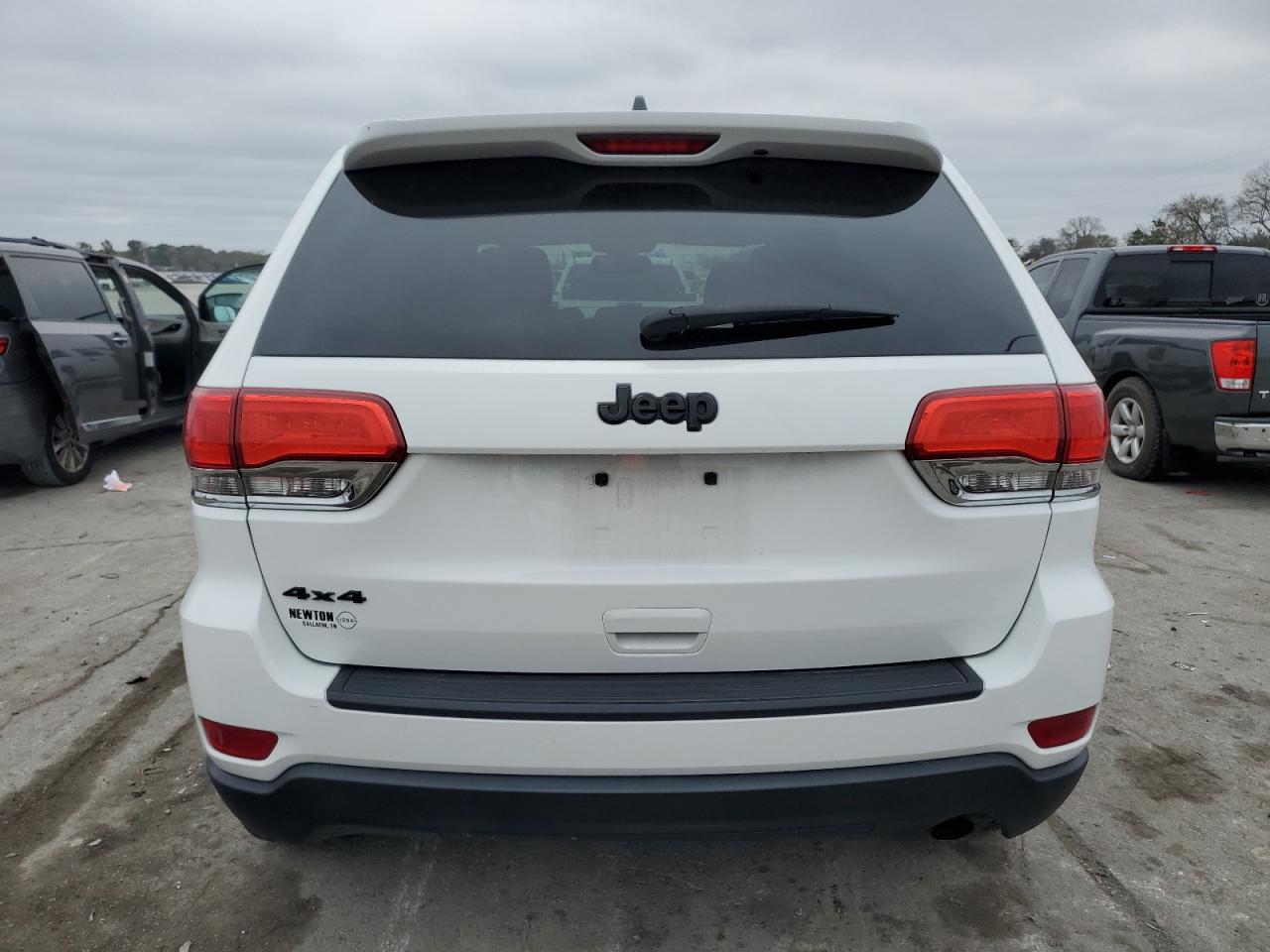 2016 Jeep Grand Cherokee VIN 1C4RJFAG9GC425521 Copart auction photo, front end damage thumbnail 6