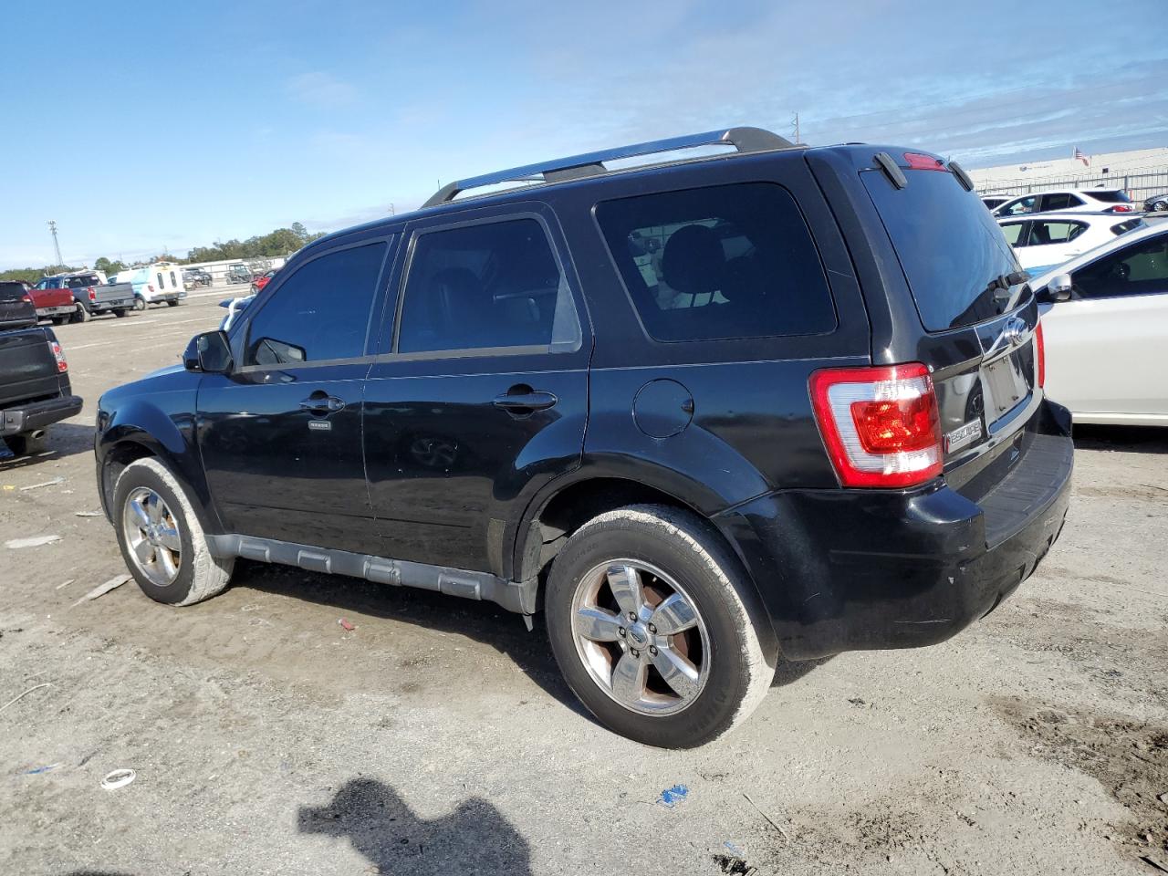 2011 Ford Escape VIN 1FMCU9E75BKB51799 Copart auction photo, minor dent/scratches damage thumbnail 2