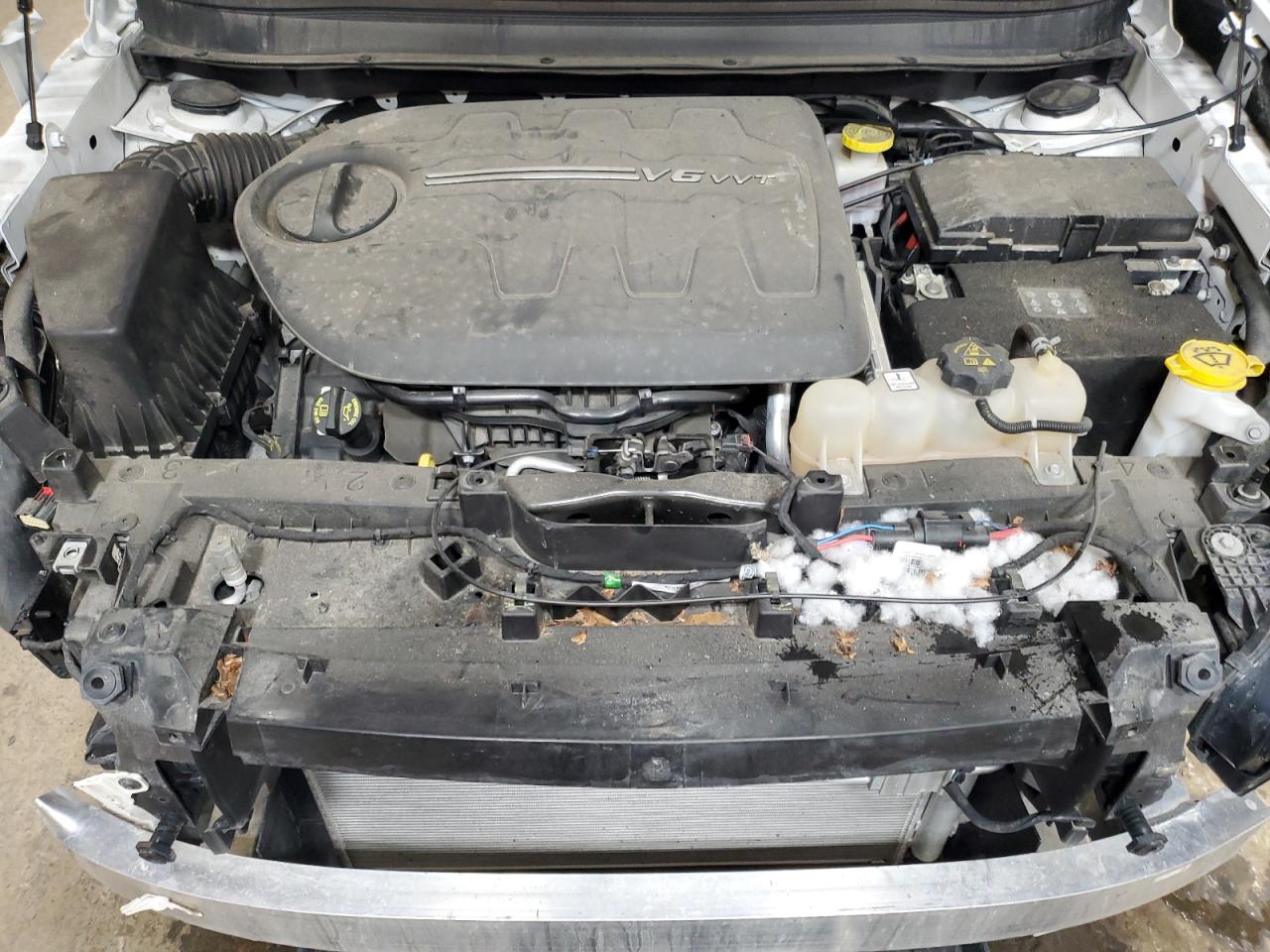 2021 Jeep Grand Cherokee VIN 1C4PJMDX1MD105168 Copart auction photo, front end / side damage thumbnail 12
