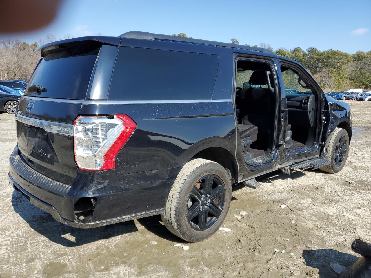 2021 Ford Expedition VIN 1FMJK1JT5MEA75357 Copart auction photo, side / front end damage thumbnail 3