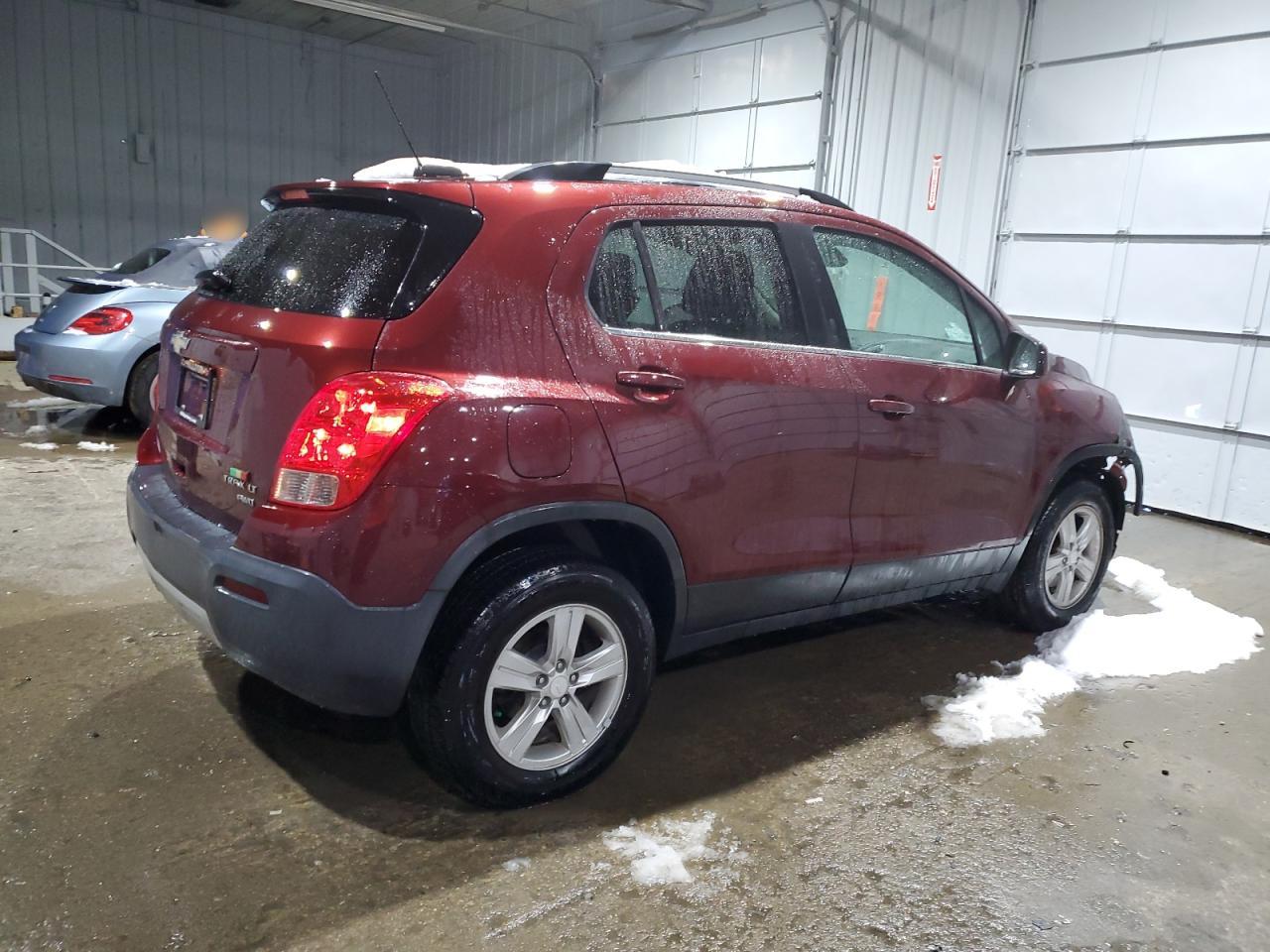 2016 Chevrolet Trax VIN 3GNCJPSB0GL260808 Copart auction photo, front end / minor dent/scratches damage thumbnail 3