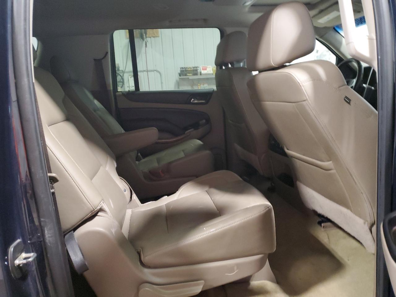 2017 Chevrolet Suburban VIN 1GNSKJKC8HR199992 Copart auction photo, front end damage thumbnail 11