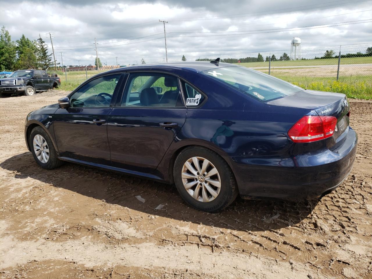 2014 Volkswagen Passat VIN 1VWAT7A38EC066344 Copart auction photo, normal wear / minor dent/scratches damage thumbnail 2
