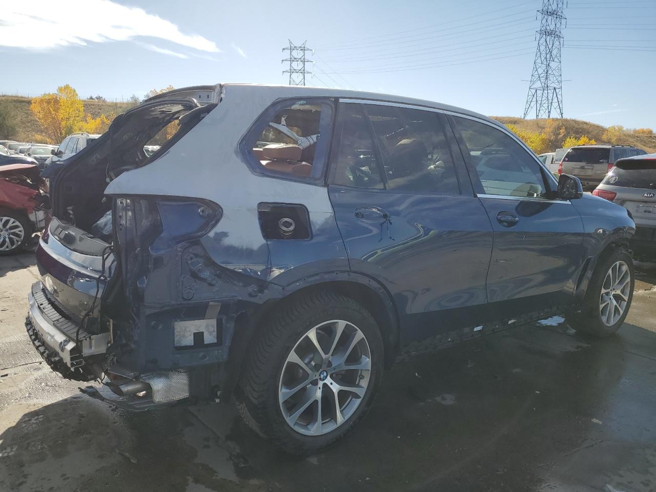 2019 BMW X5 VIN 5UXCR6C57KLL62193 Copart auction photo, side / rear end damage thumbnail 3