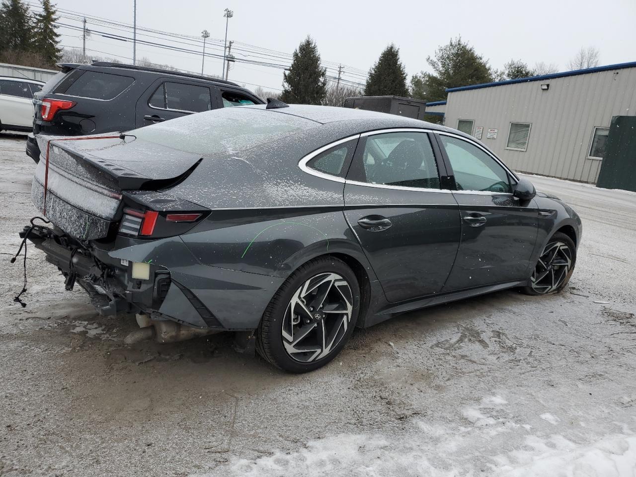 2024 Hyundai Sonata VIN KMHL14JA3RA390880 Copart auction photo, rear end / minor dent/scratches damage thumbnail 3