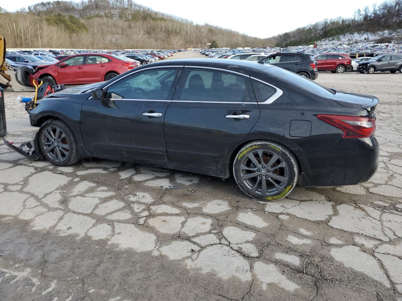 2018 Nissan Altima VIN 1N4AL3AP4JC272615 Copart auction photo, front end / side damage thumbnail 2