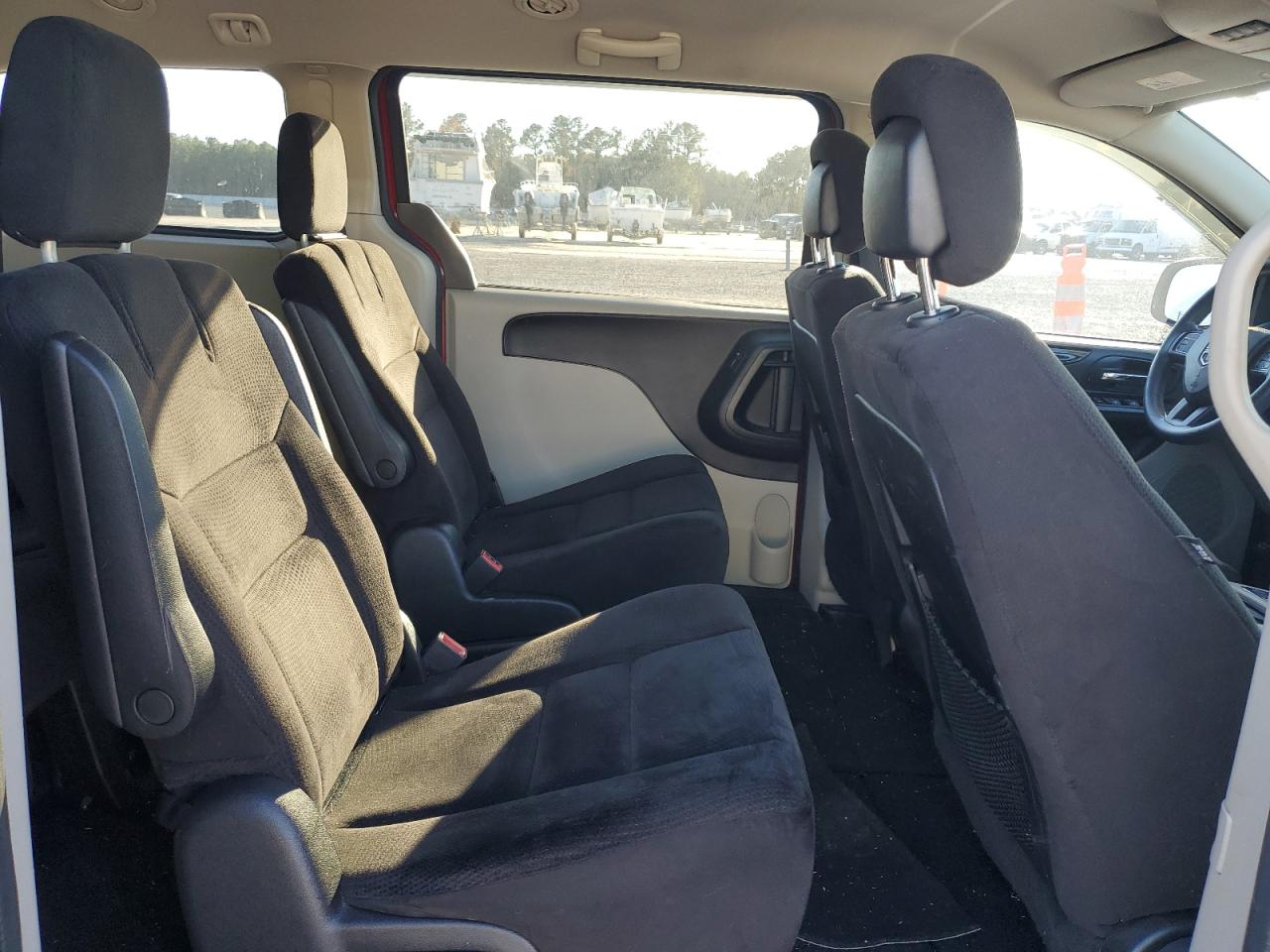 2014 Dodge Caravan VIN 2C4RDGCG8ER263234 Copart auction photo, side / rear end damage thumbnail 12