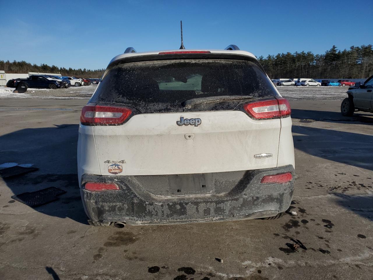 2018 Jeep Grand Cherokee VIN 1C4PJMLBXJD536139 Copart auction photo, front end / side damage thumbnail 6
