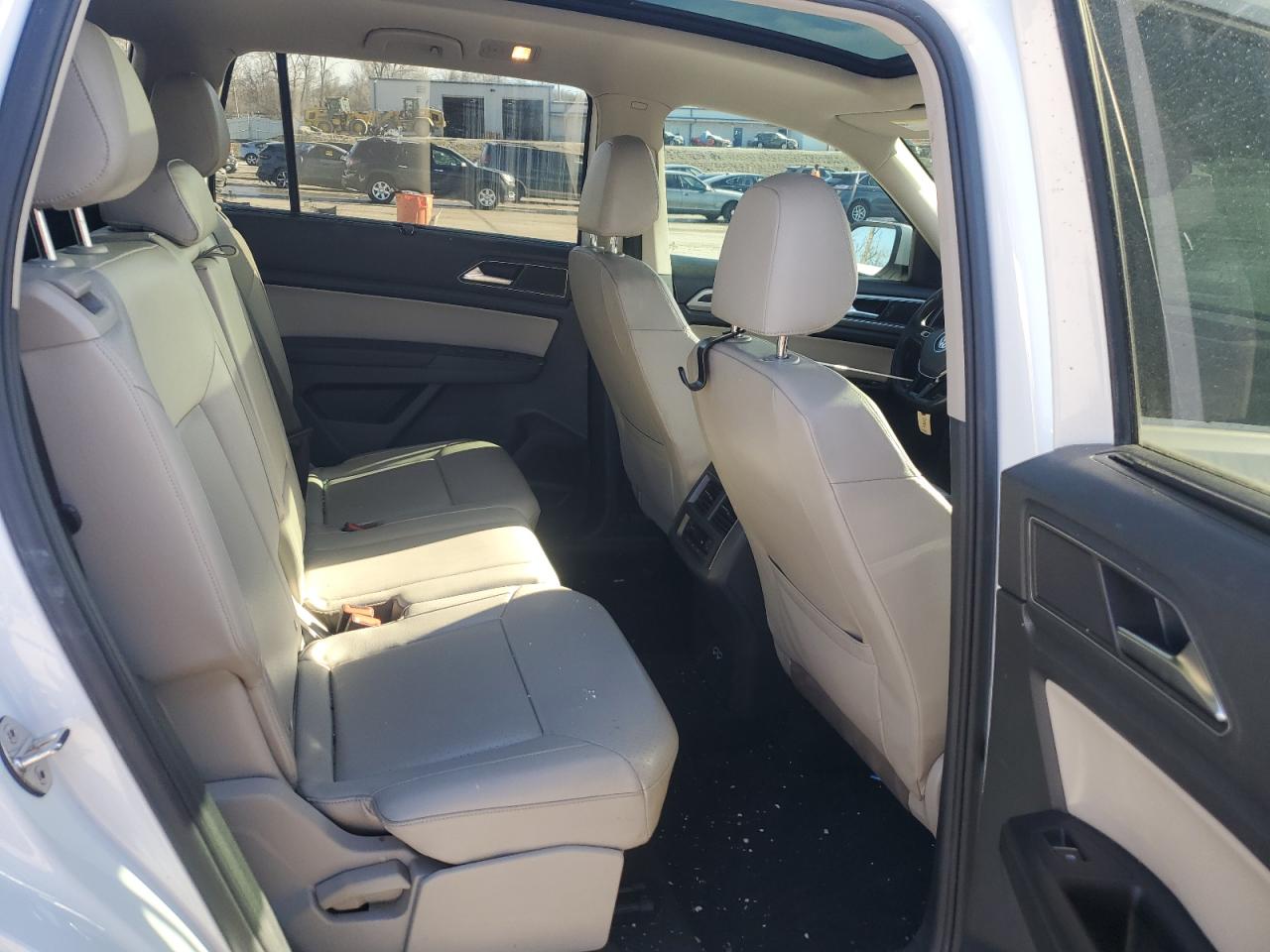 2018 Volkswagen Atlas VIN 1V2MR2CA5JC526310 Copart auction photo, front end / rear end damage thumbnail 11
