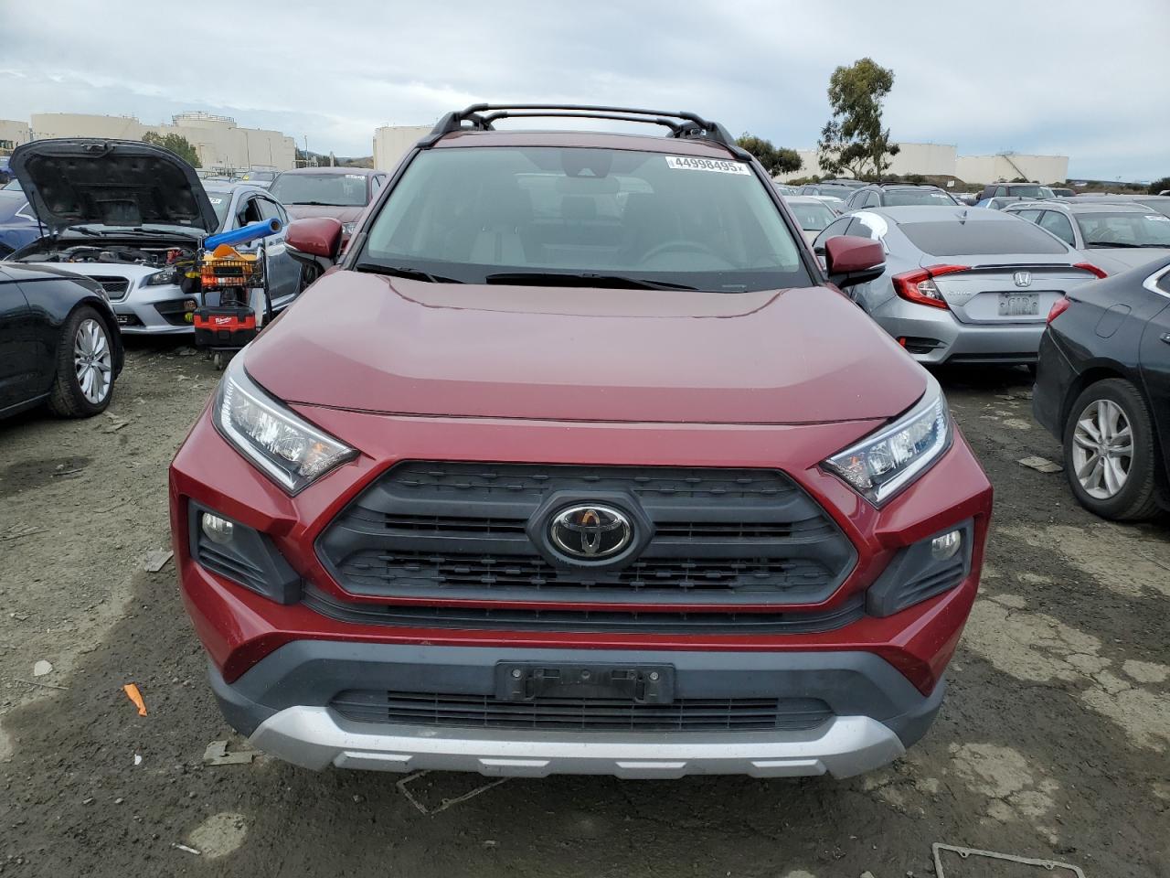 2019 Toyota RAV 4 VIN 2T3J1RFV2KW005899 Copart auction photo, water/flood damage thumbnail 5