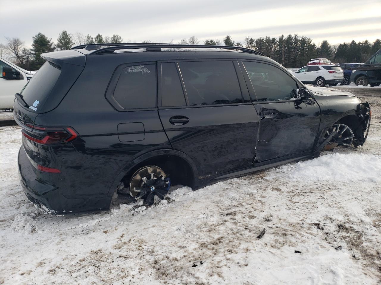 2024 BMW X7 VIN 5UX33EM02R9S12112 Copart auction photo, all over / undercarriage damage thumbnail 3