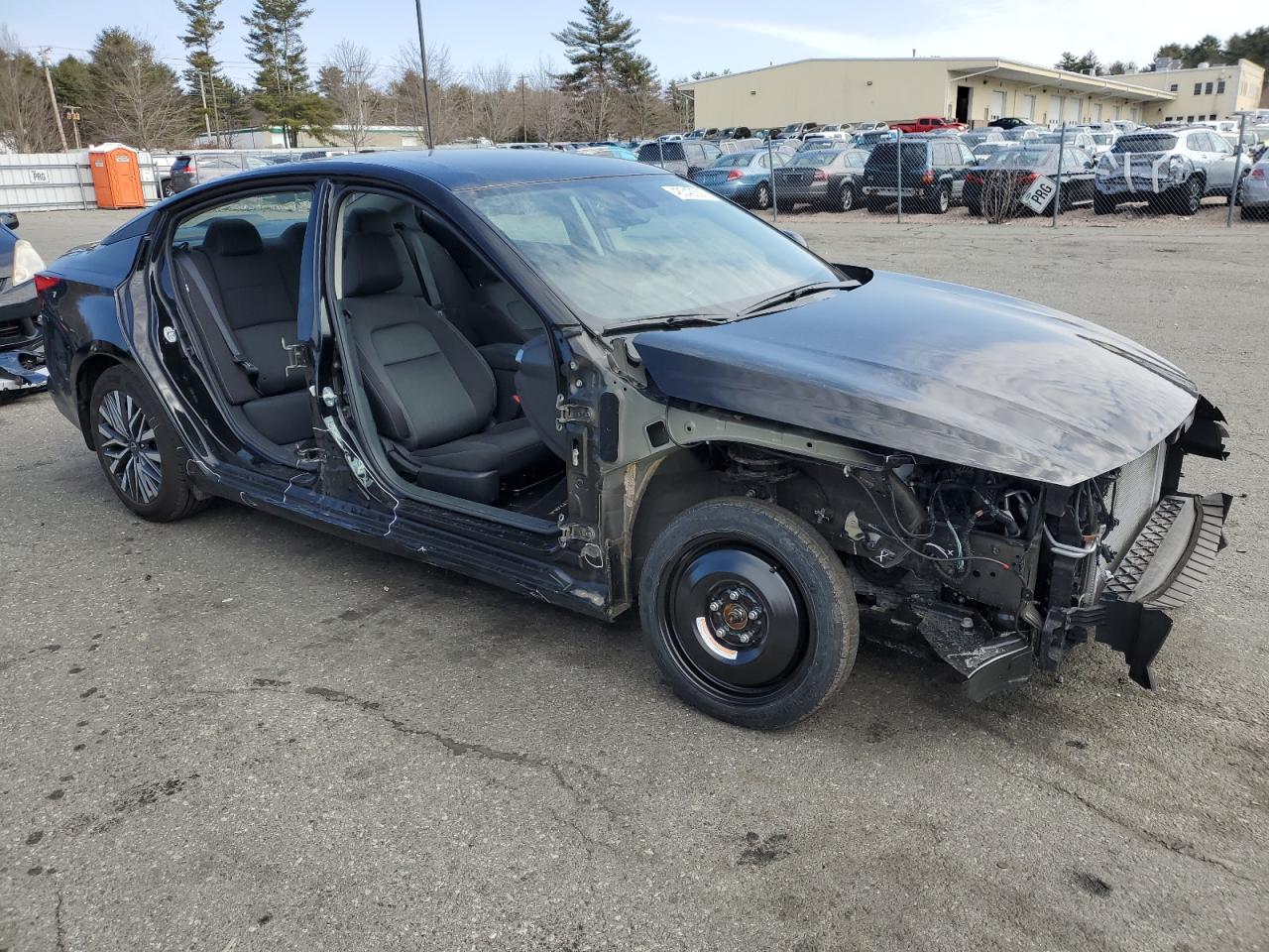 2023 Nissan Altima VIN 1N4BL4DV8PN380382 Copart auction photo, side / front end damage thumbnail 4