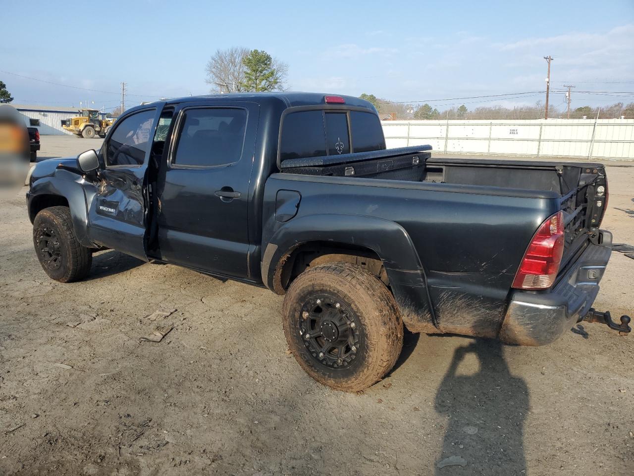 2007 Toyota Tacoma VIN 3TMJU62N47M044529 Copart auction photo, side / minor dent/scratches damage thumbnail 2