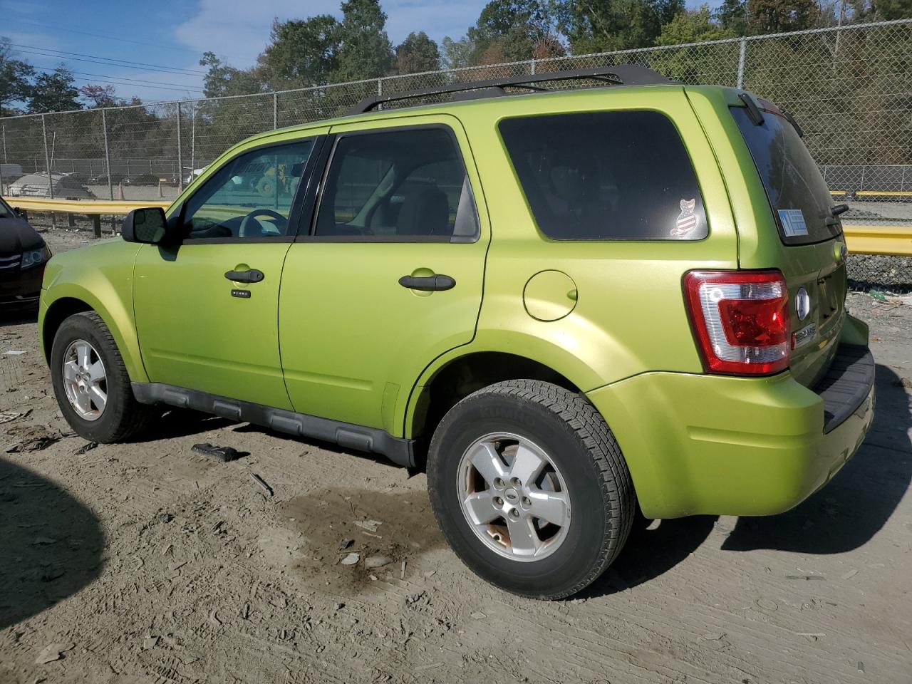 2011 Ford Escape VIN 1FMCU0D77BKB57861 Copart auction photo, minor dent/scratches damage thumbnail 2