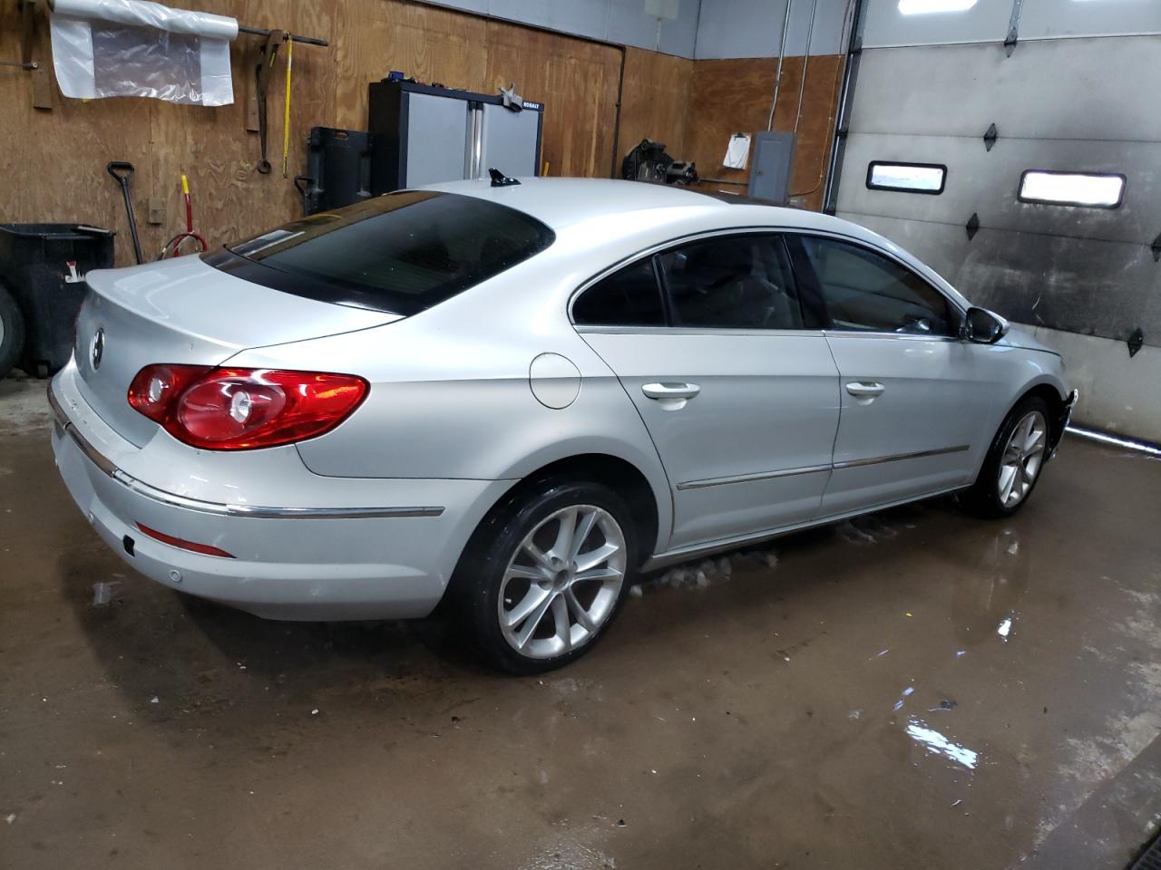 2009 Volkswagen Passat CC VIN WVWHL73C89E557070 Copart auction photo, front end / minor dent/scratches damage thumbnail 3