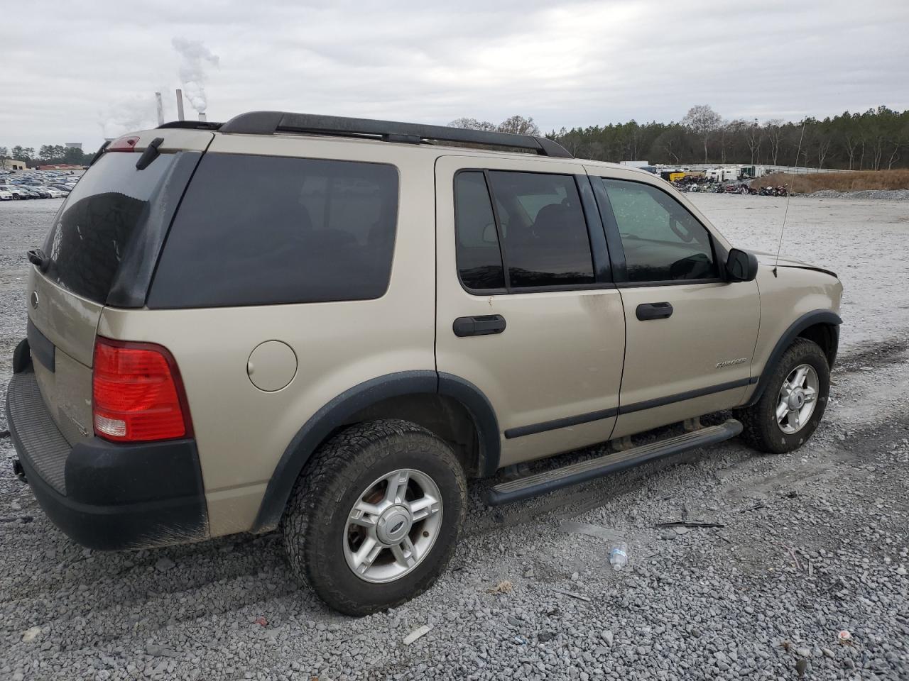 2005 Ford Explorer VIN 1FMZU62KX5UA57573 Copart auction photo, all over damage thumbnail 3