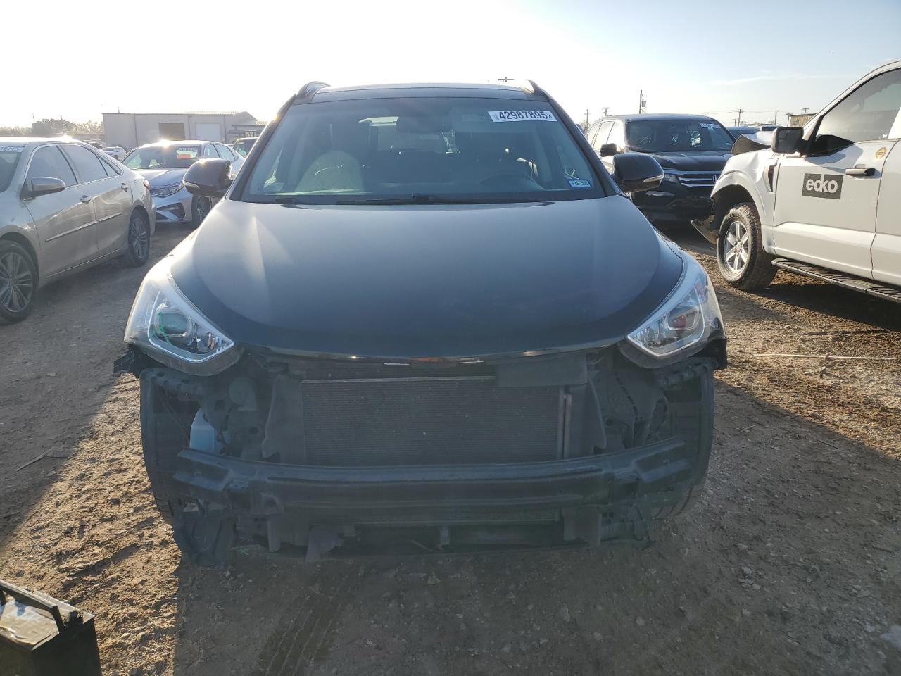 2014 Hyundai Santa Fe VIN KM8SR4HF4EU055559 Copart auction photo, front end / minor dent/scratches damage thumbnail 5