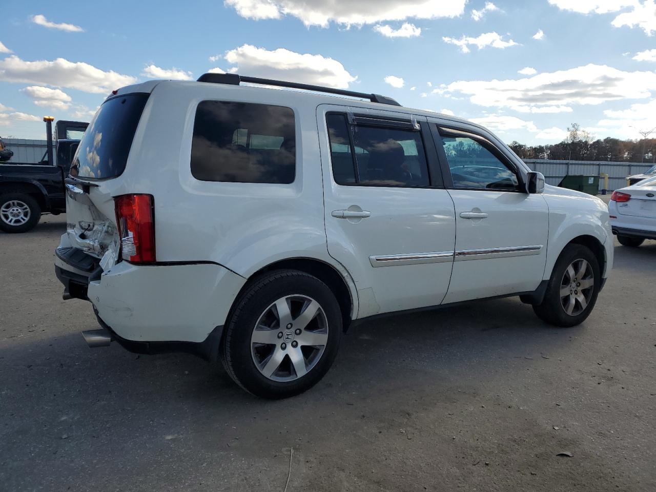 2015 Honda Pilot VIN 5FNYF3H94FB026536 Copart auction photo, rear end damage thumbnail 3