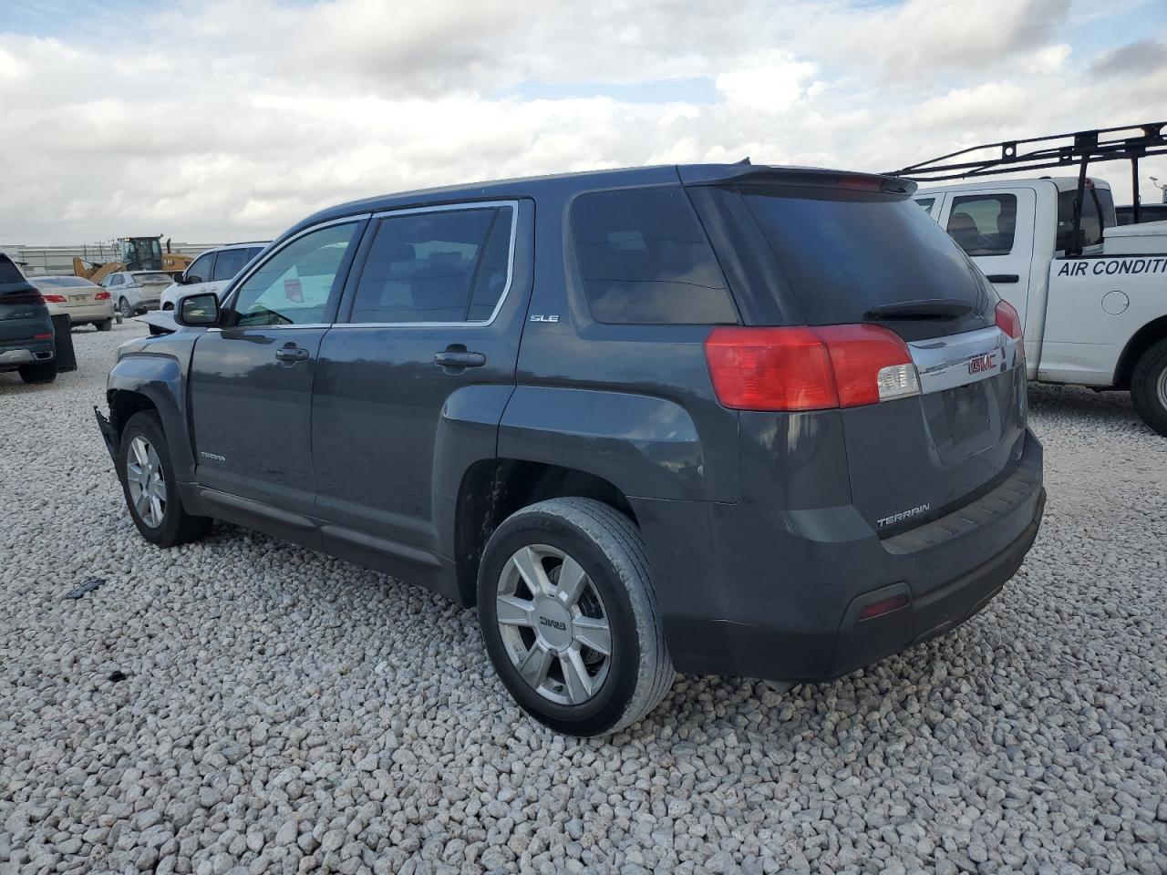 2011 GMC Terrain VIN 2CTALMECXB6386401 Copart auction photo, front end damage thumbnail 2