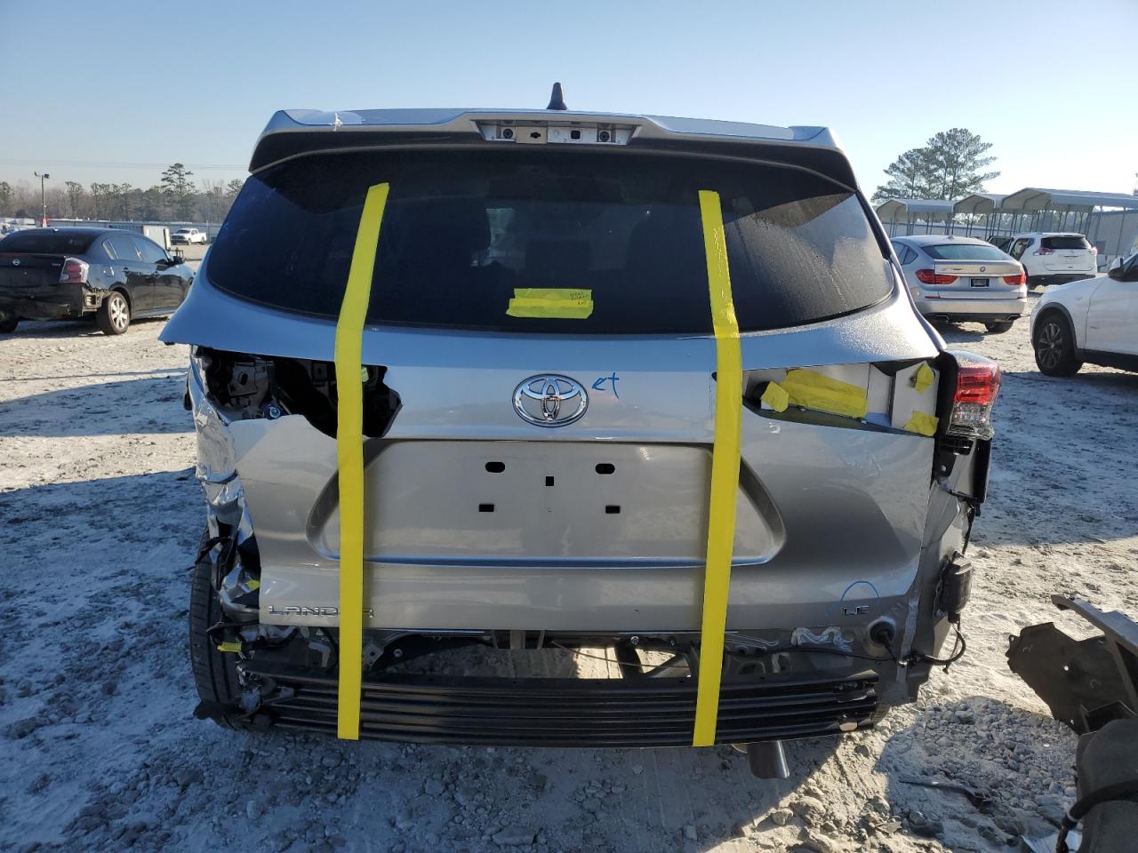 2024 Toyota Highlander VIN 5TDKDRAH9RS050685 Copart auction photo, rear end damage thumbnail 6