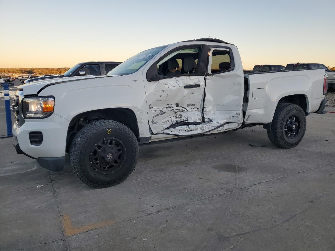 2018 GMC Canyon VIN 1GTH5BEA4J1107033